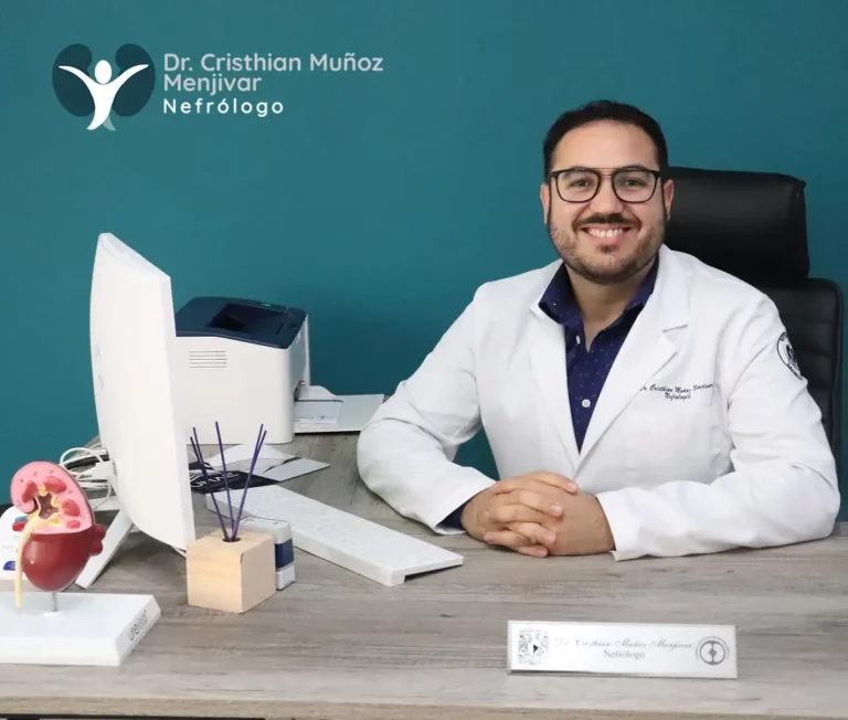 DR CRISTHIAN MUÑOZ MENJIVAR NEFROLOGO MAZATLAN